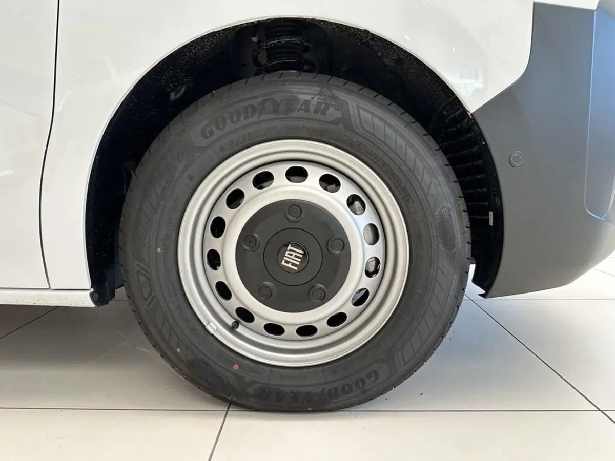 Fiat Scudo Furgone nuova a Sondrio (8)