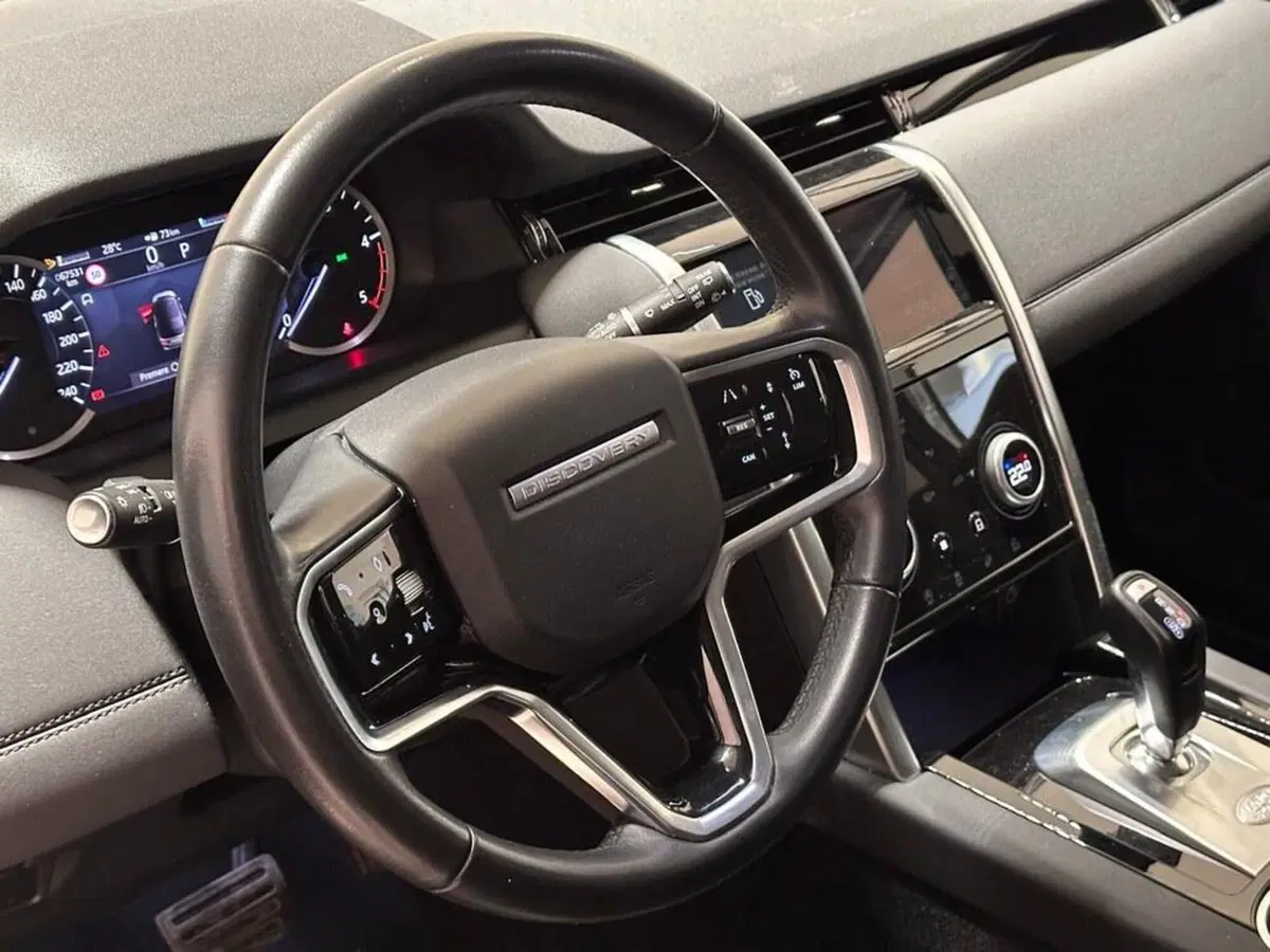 Land Rover Discovery Sport usata a Varese (12)