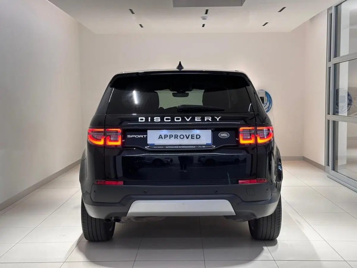 Land Rover Discovery Sport usata a Varese (3)