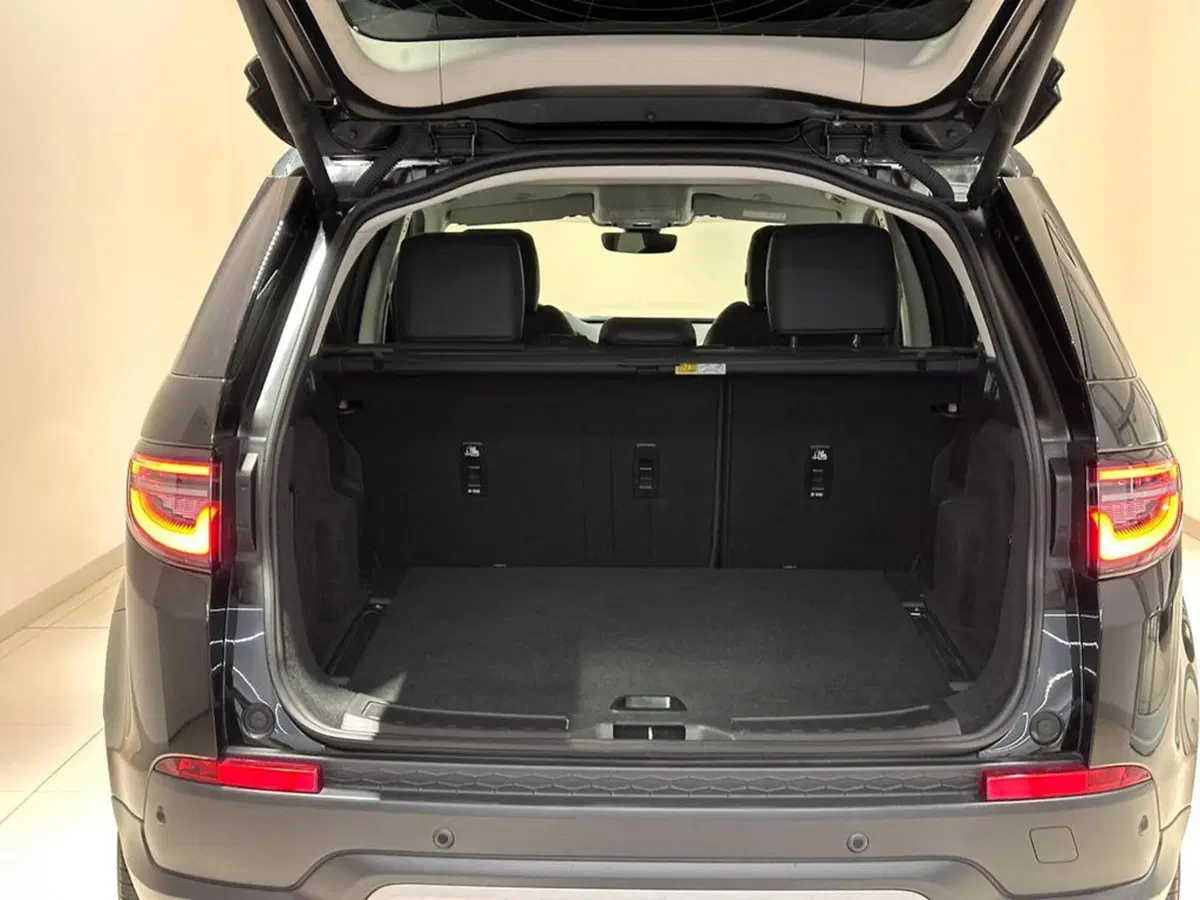 Land Rover Discovery Sport usata a Varese (6)