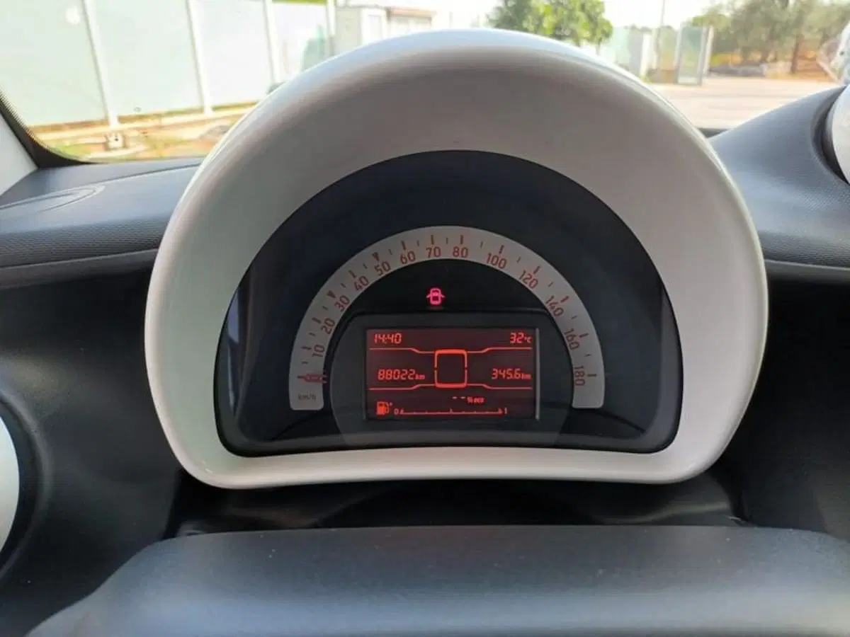 smart Fortwo usata a Bari (11)