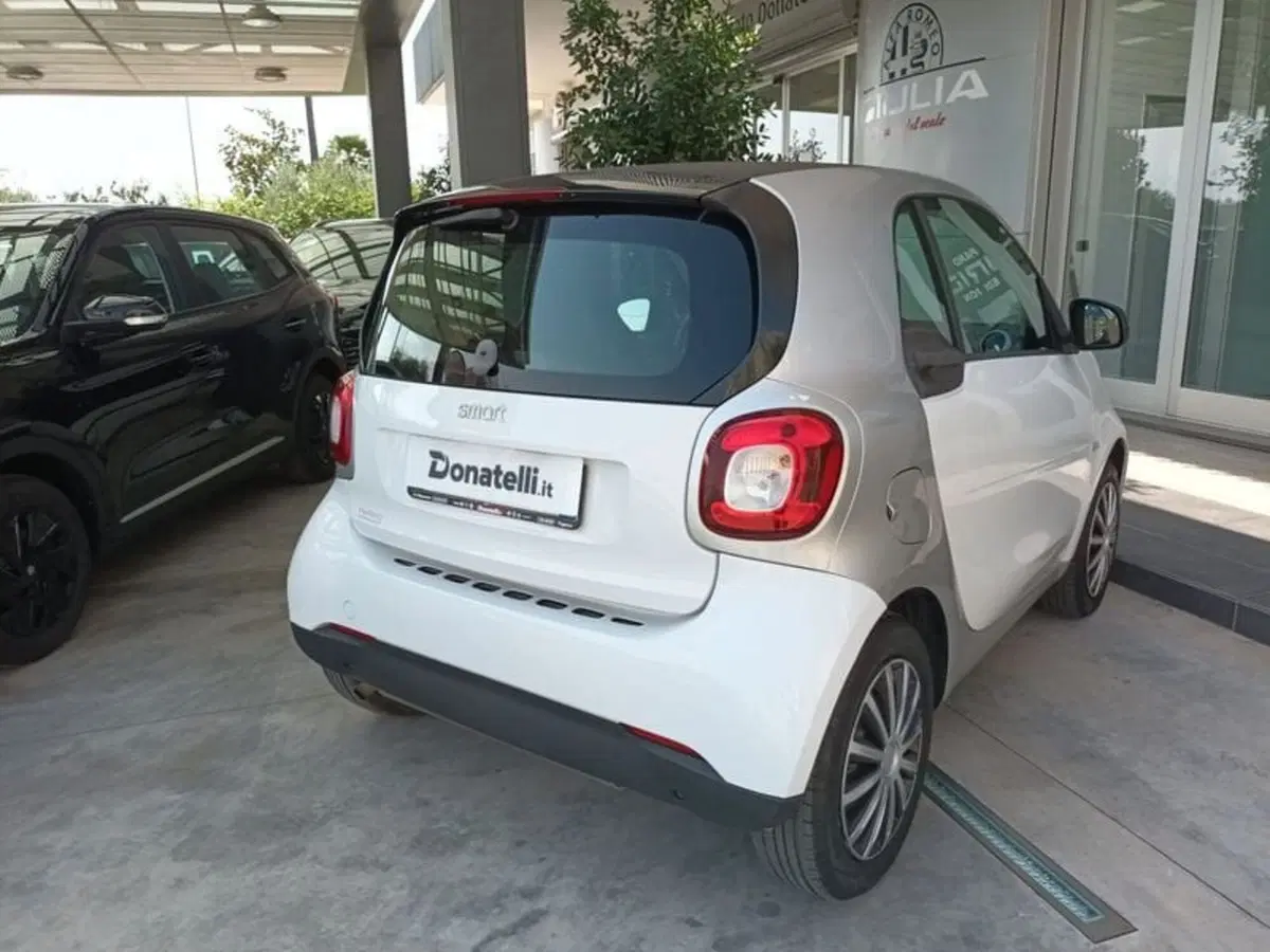 smart Fortwo usata a Bari (17)