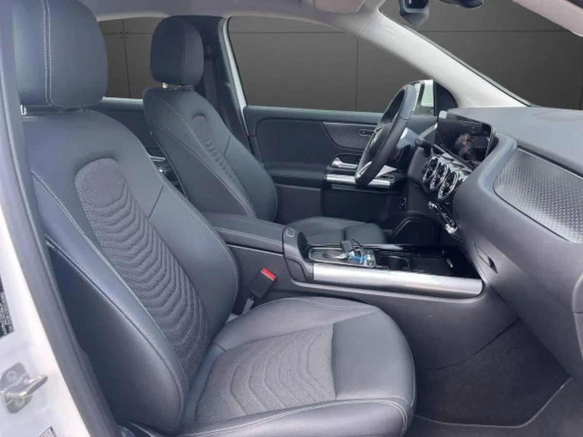 Mercedes-Benz GLA SUV usata a Novara (10)