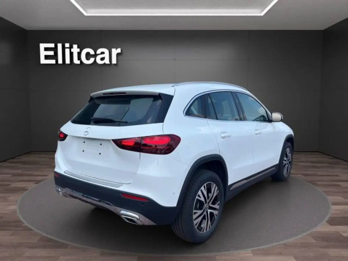 Mercedes-Benz GLA SUV usata a Novara (6)