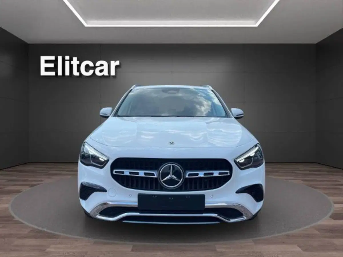 Mercedes-Benz GLA SUV usata a Novara (8)