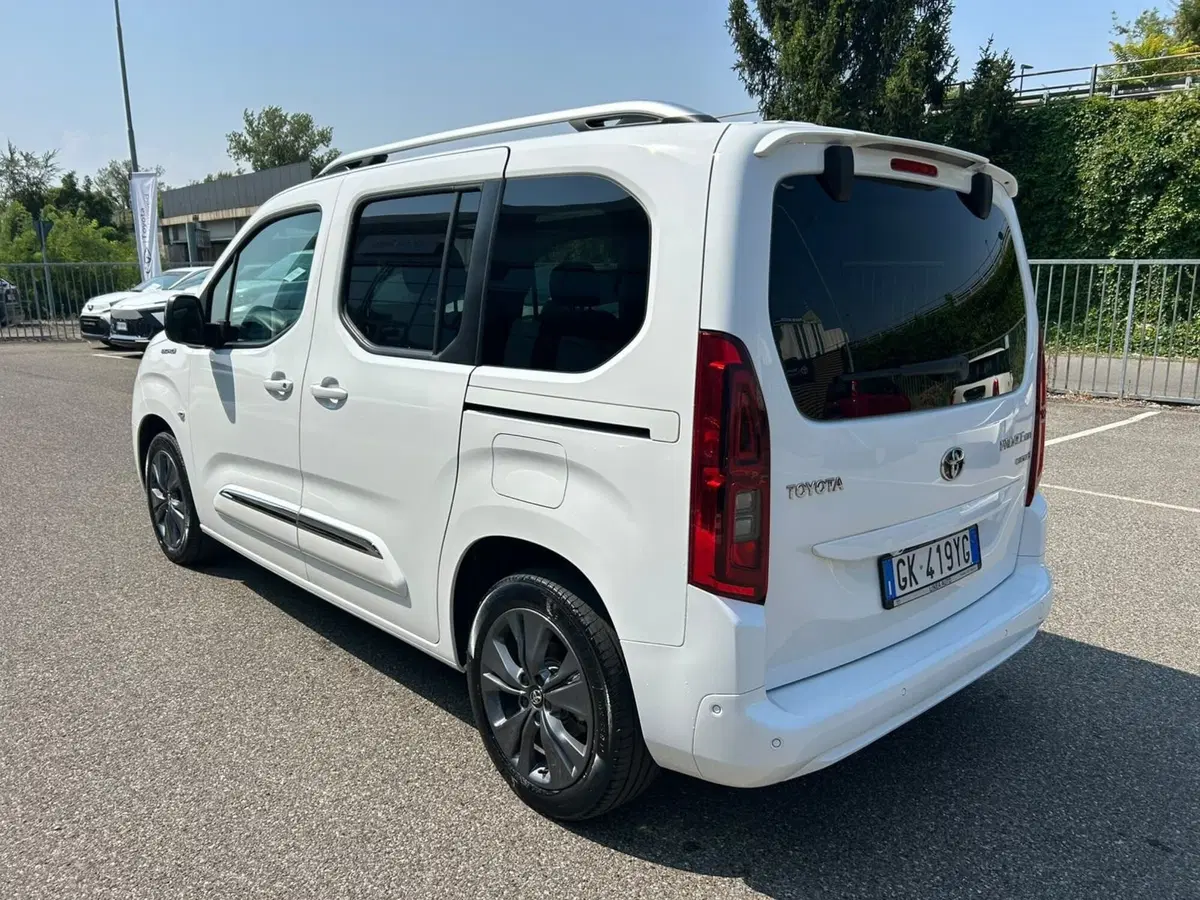 Toyota Proace City Verso usata a Piacenza (4)