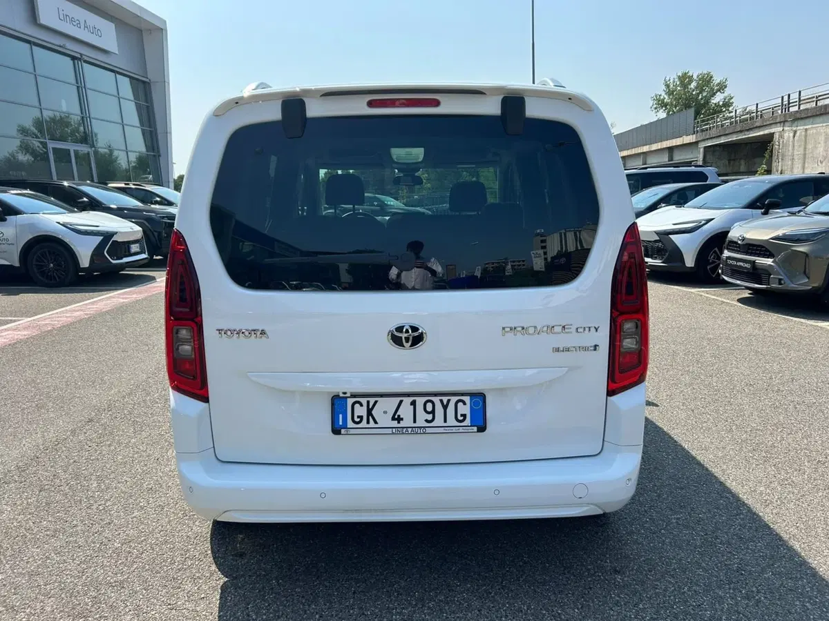 Toyota Proace City Verso usata a Piacenza (5)