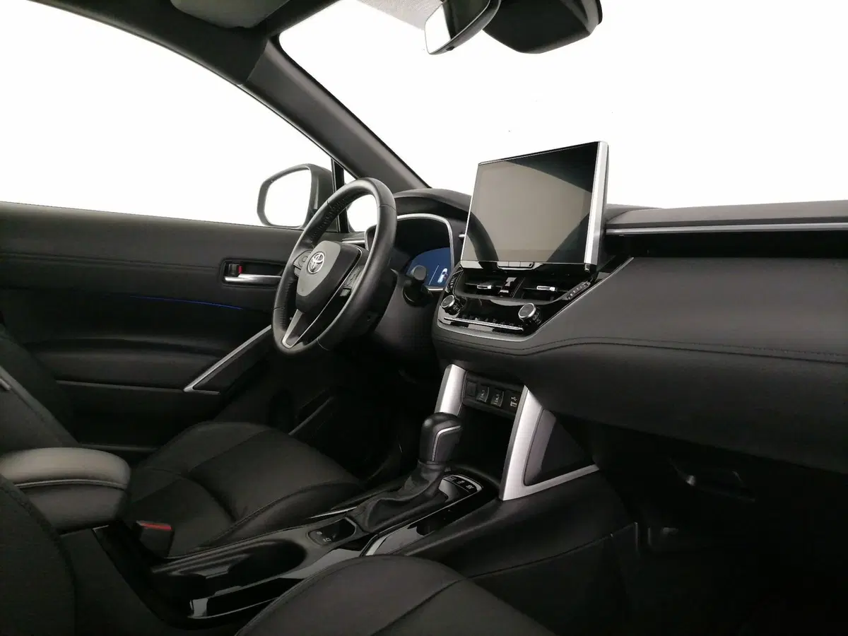 Toyota Corolla Cross Hybrid usata a Roma (7)