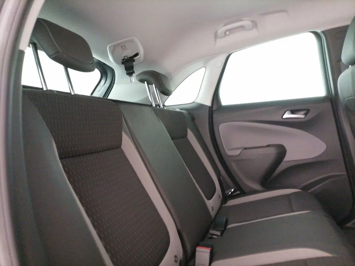 Opel Crossland X usata a Roma (8)