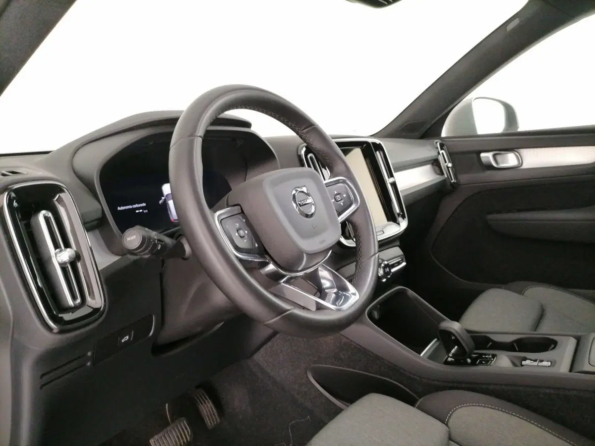 Volvo XC40 usata a Roma (12)
