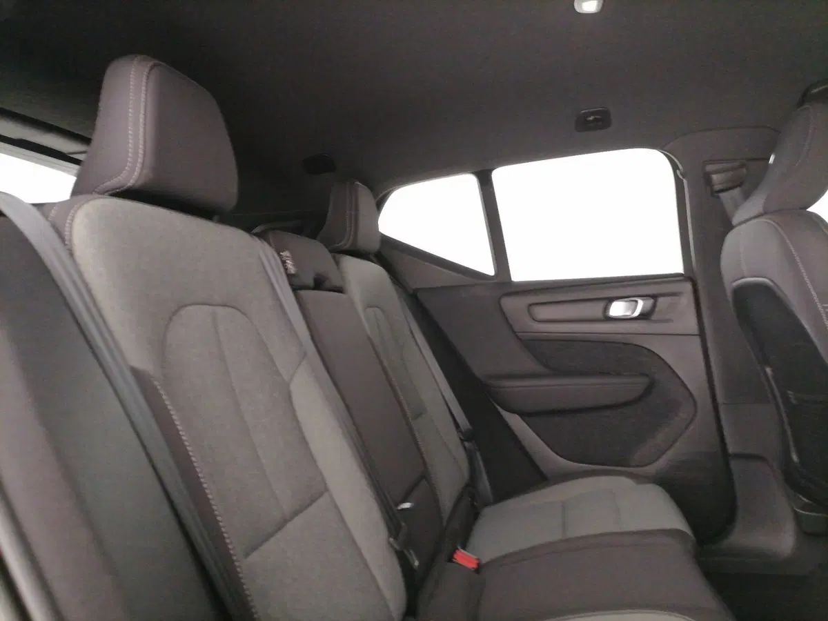 Volvo XC40 usata a Roma (8)