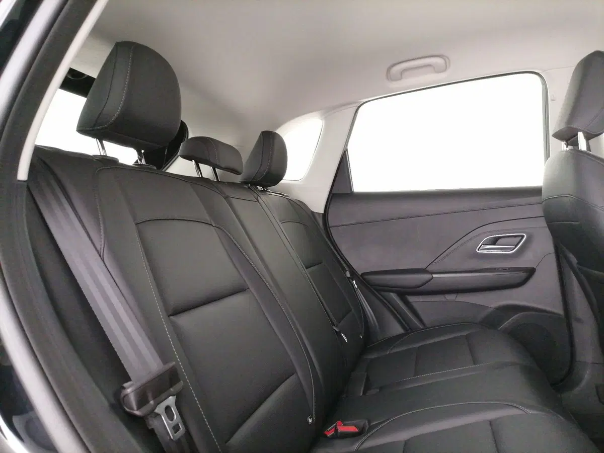 Mg ZS EV usata a Roma (8)