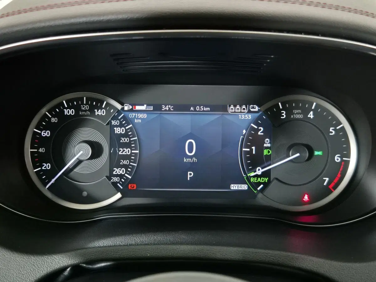 Jaguar E-Pace usata a Torino (13)