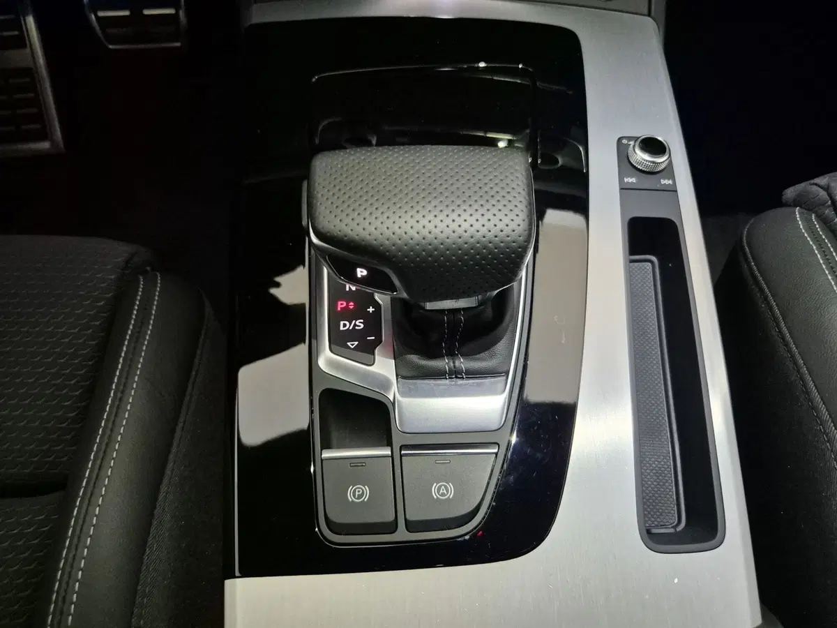Audi Q5 Sportback usata a Torino (11)