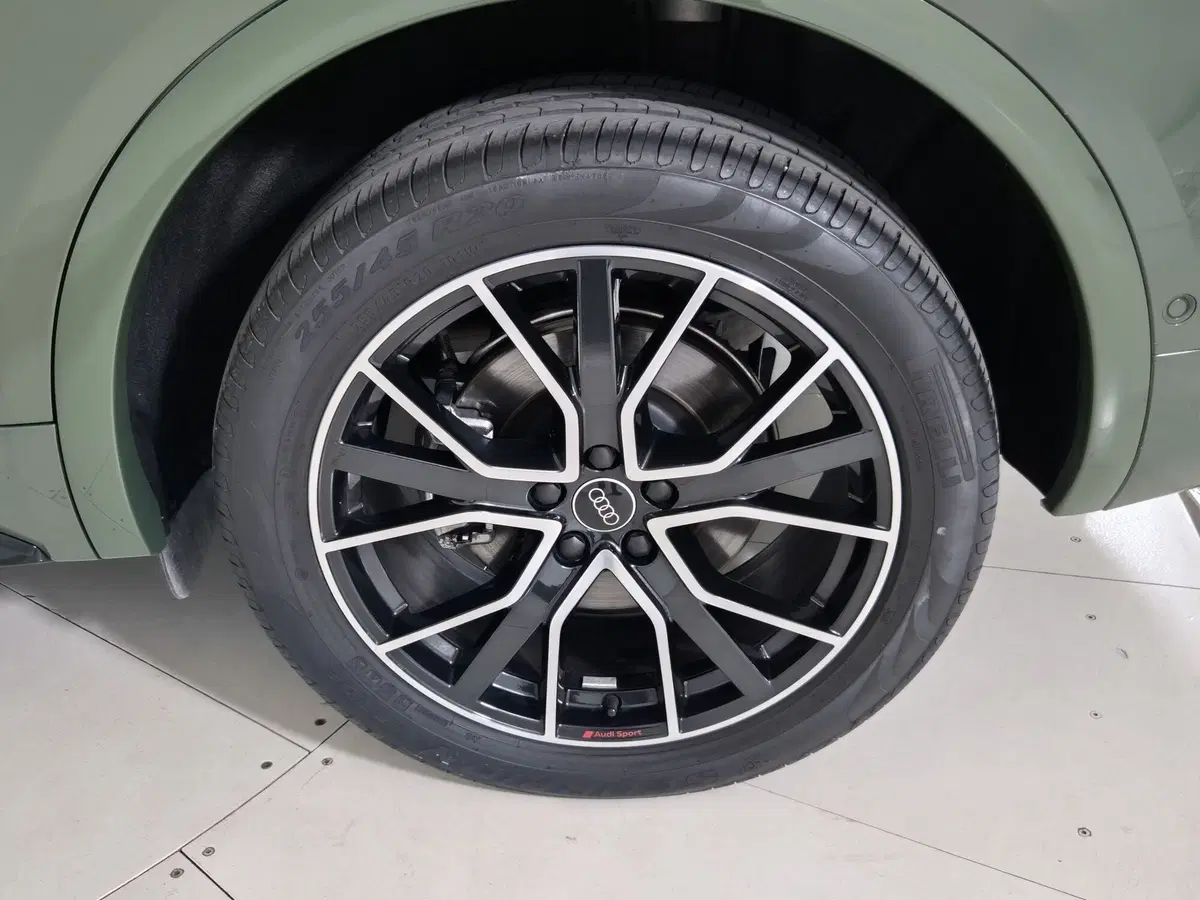 Audi Q5 Sportback usata a Torino (14)