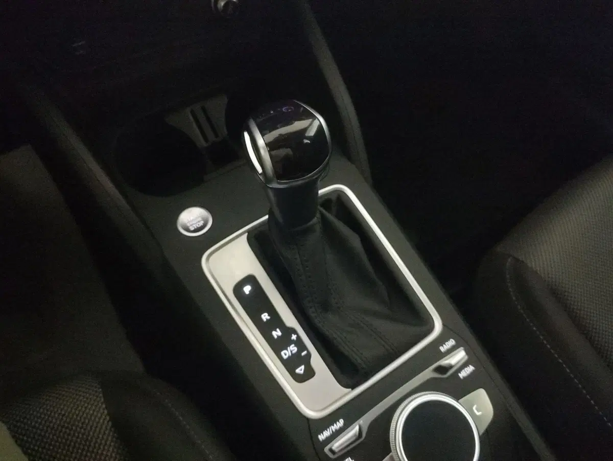 Audi Q2 usata a Alessandria (9)