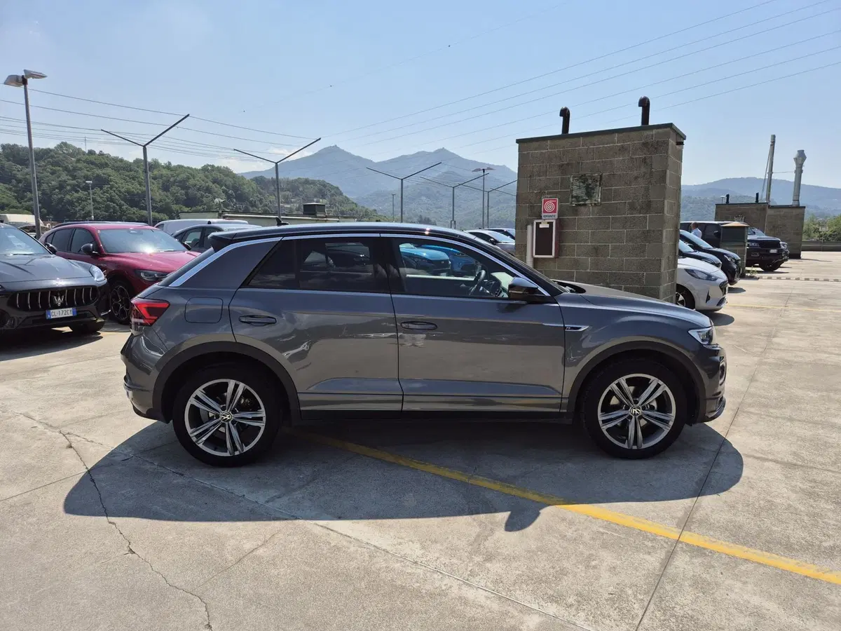 Volkswagen T-Roc usata  (5)