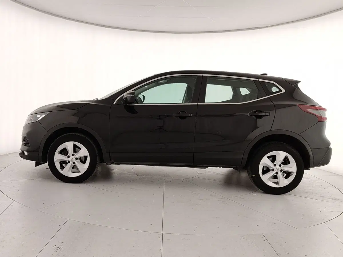 Nissan Qashqai usata a Caserta (8)