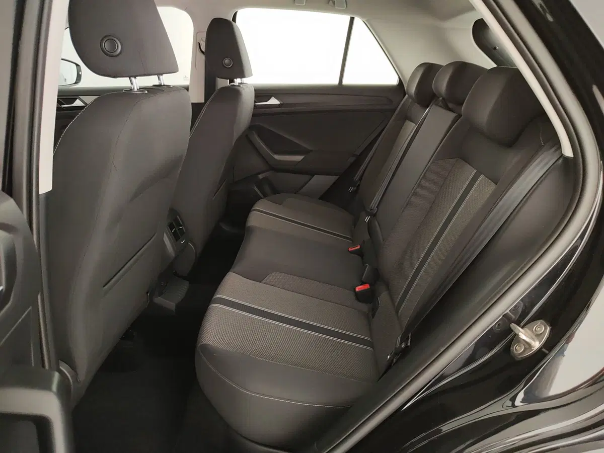 Volkswagen T-Roc usata a Caserta (18)