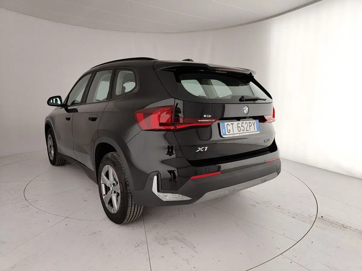 BMW X1 nuova a Caserta (9)
