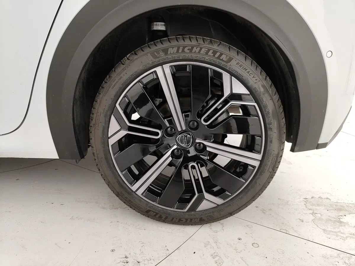 Lancia Ypsilon usata a Caserta (11)