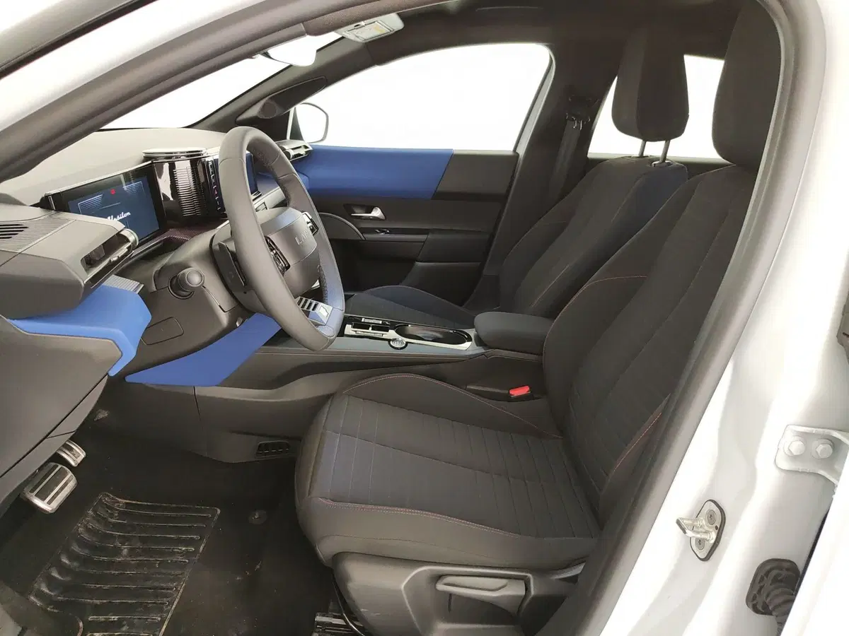 Lancia Ypsilon usata a Caserta (17)