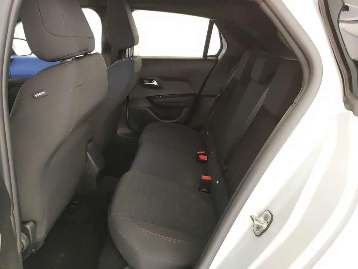 Lancia Ypsilon usata a Caserta (19)