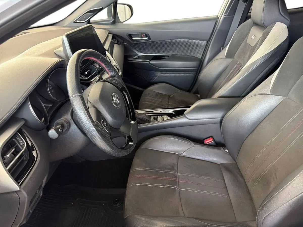 Toyota Toyota C-HR usata a Siracusa (7)