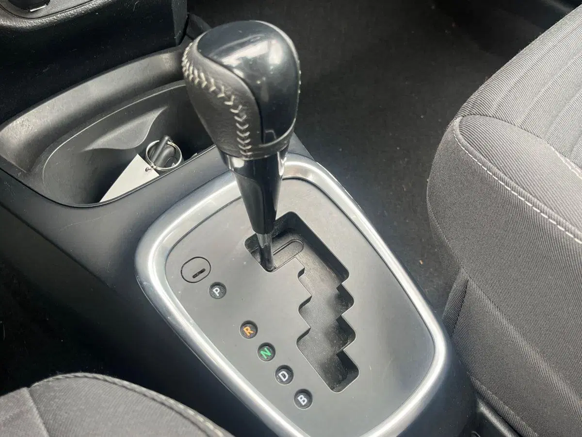 Toyota Yaris usata a Ragusa (12)