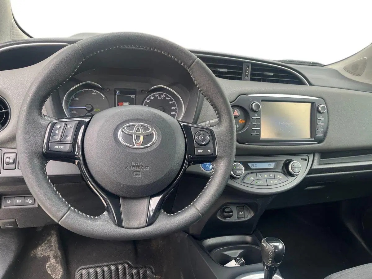 Toyota Yaris usata a Ragusa (8)