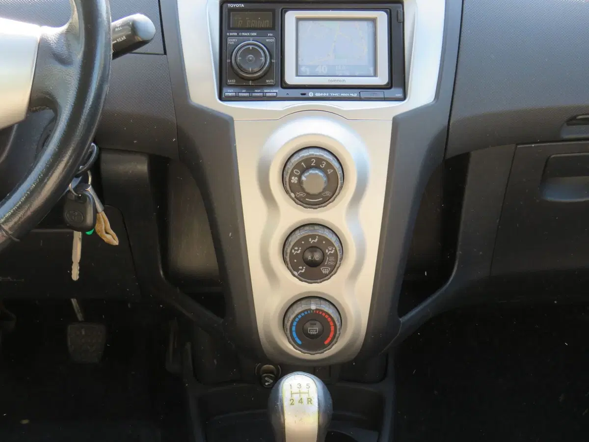 Toyota Yaris usata a Monza e Brianza (12)
