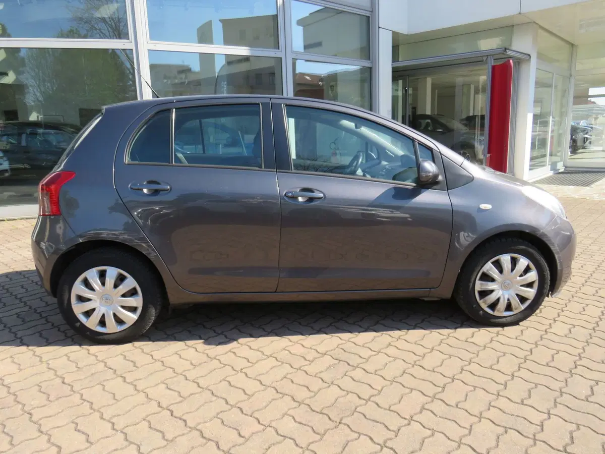 Toyota Yaris usata a Monza e Brianza (2)