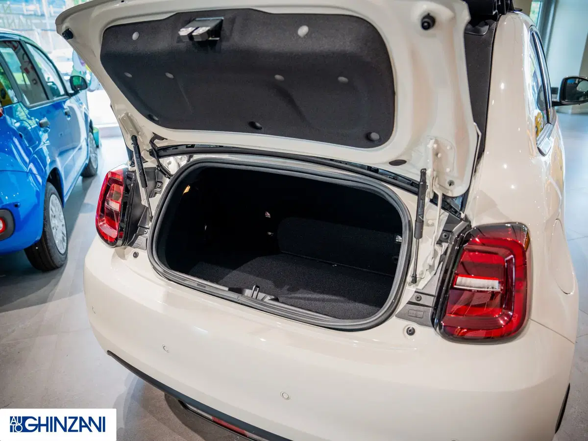 Fiat 500 Cabrio nuova a Bergamo (12)