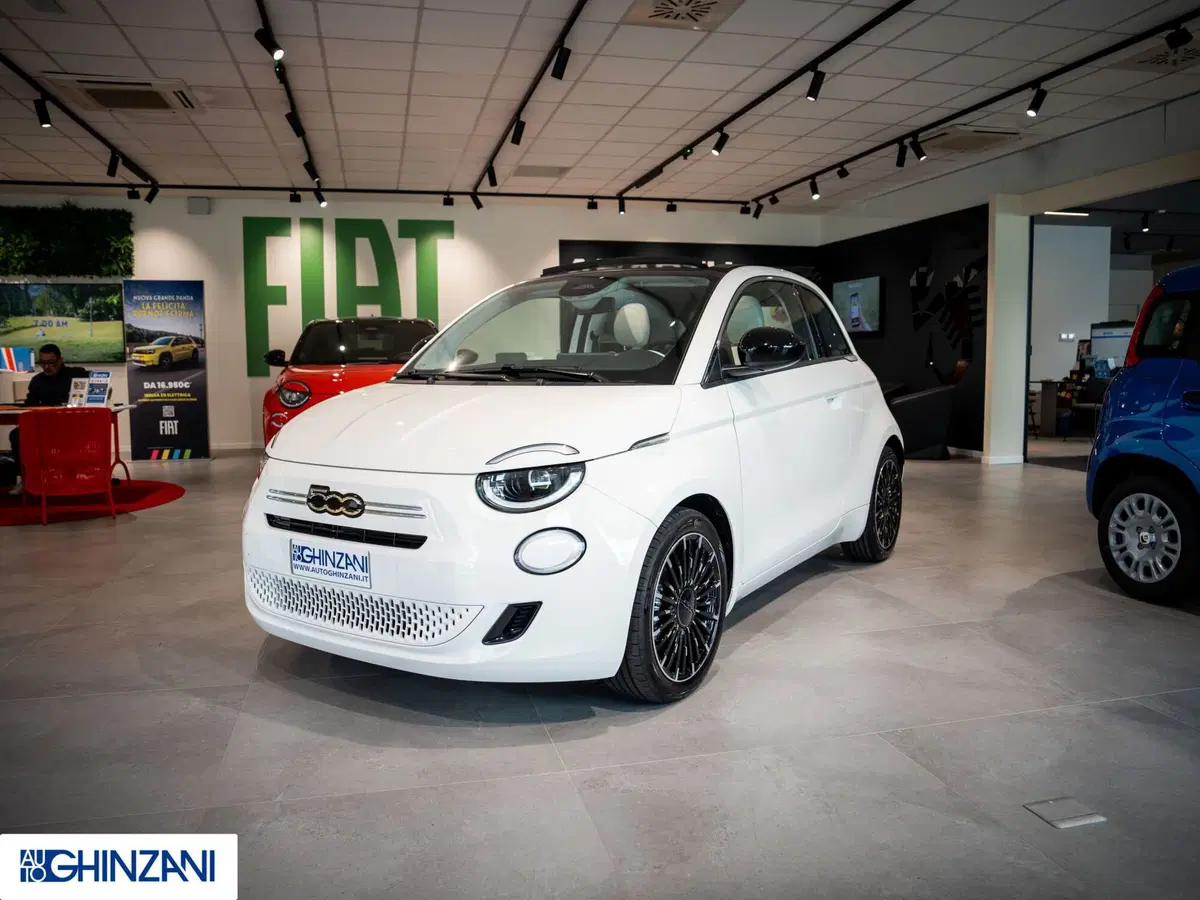 Fiat 500 Cabrio nuova a Bergamo (2)