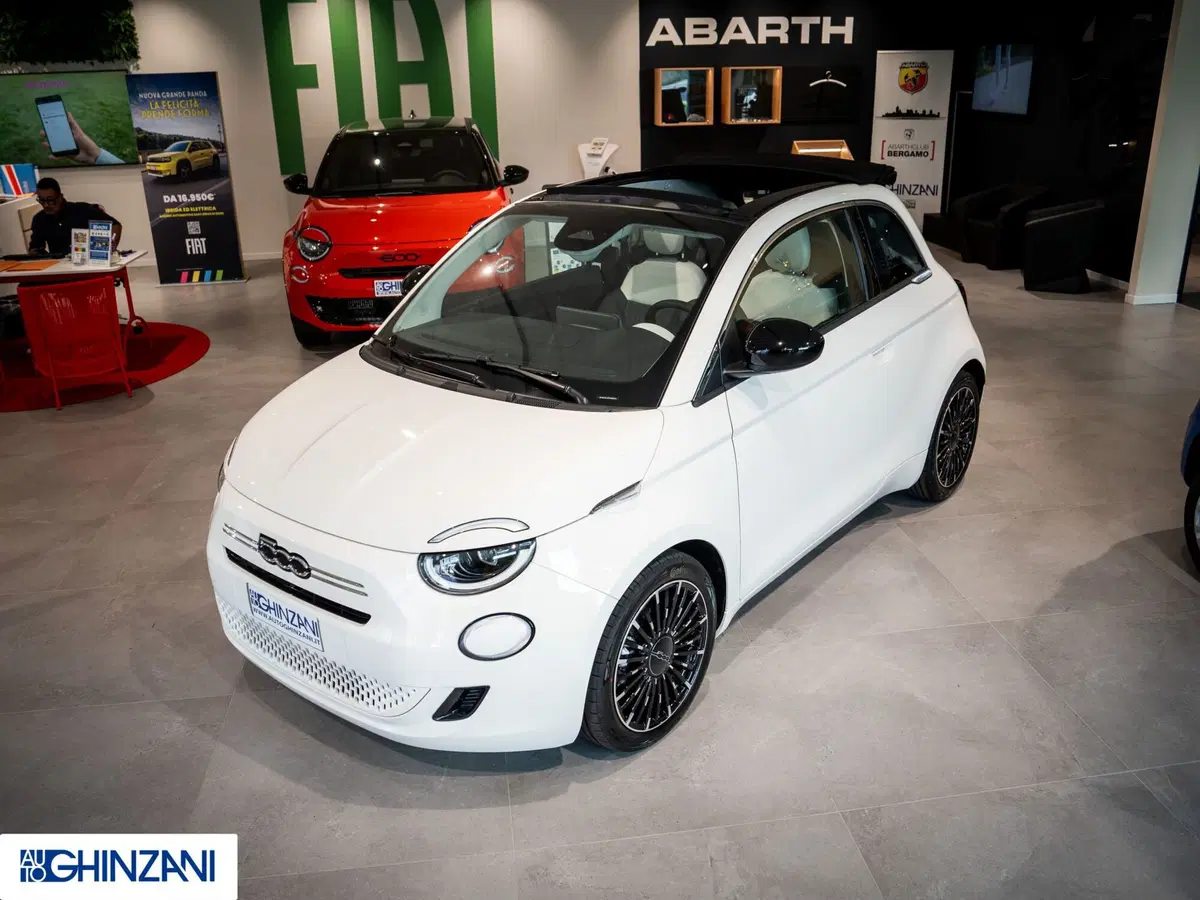 Fiat 500 Cabrio nuova a Bergamo (3)