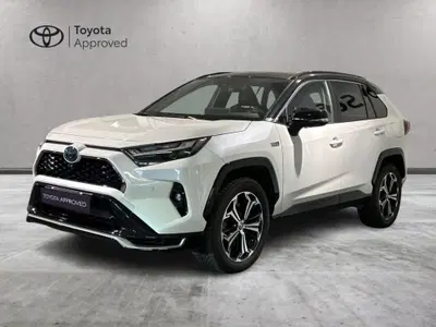 Toyota Rav4 vvt-ie phev More Style awd-i e-cvt del 2023 usata a Milano