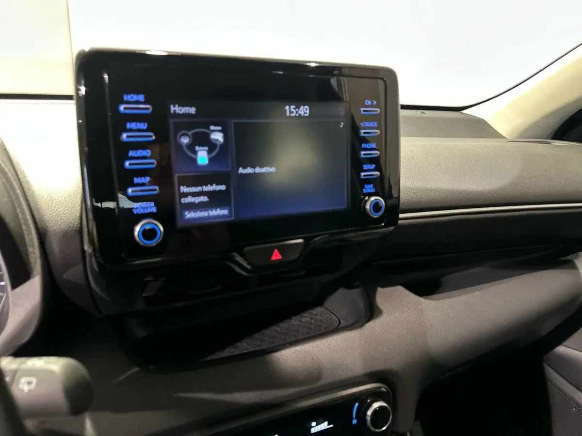 Toyota Yaris usata a Milano (10)