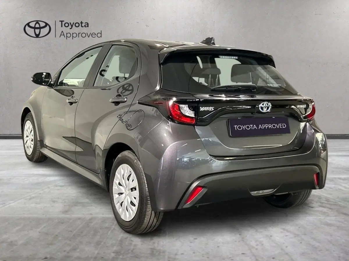 Toyota Yaris usata a Milano (6)