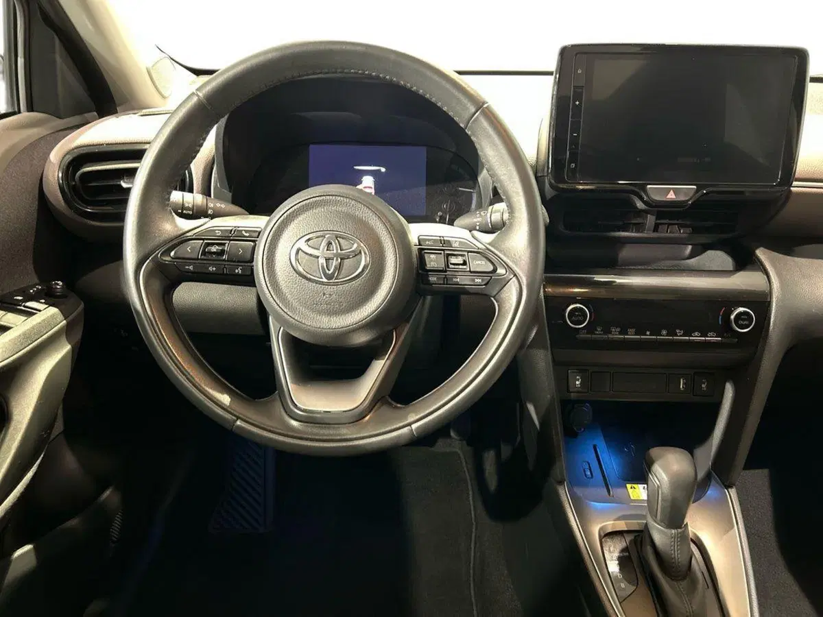 Toyota Yaris Cross usata a Milano (9)
