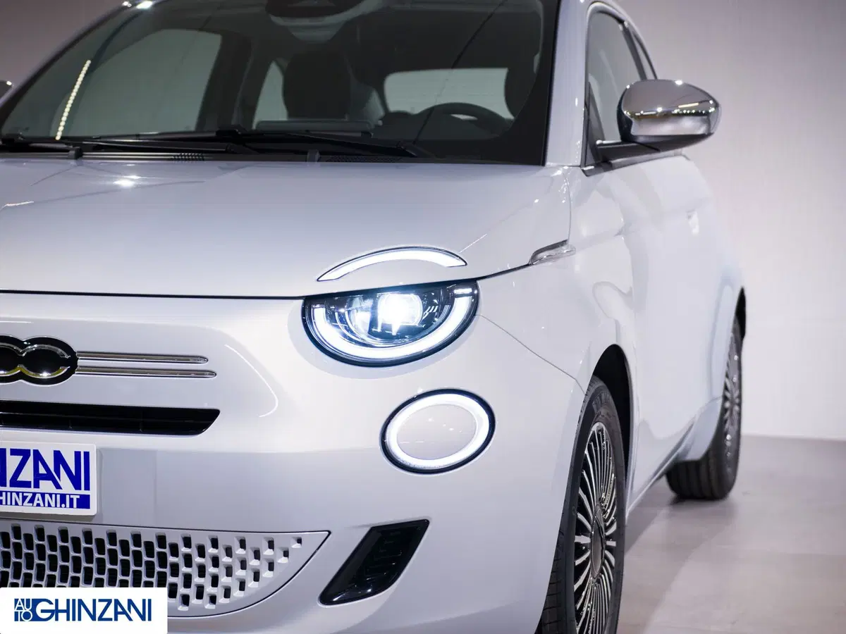 Fiat 500 Cabrio nuova a Bergamo (16)
