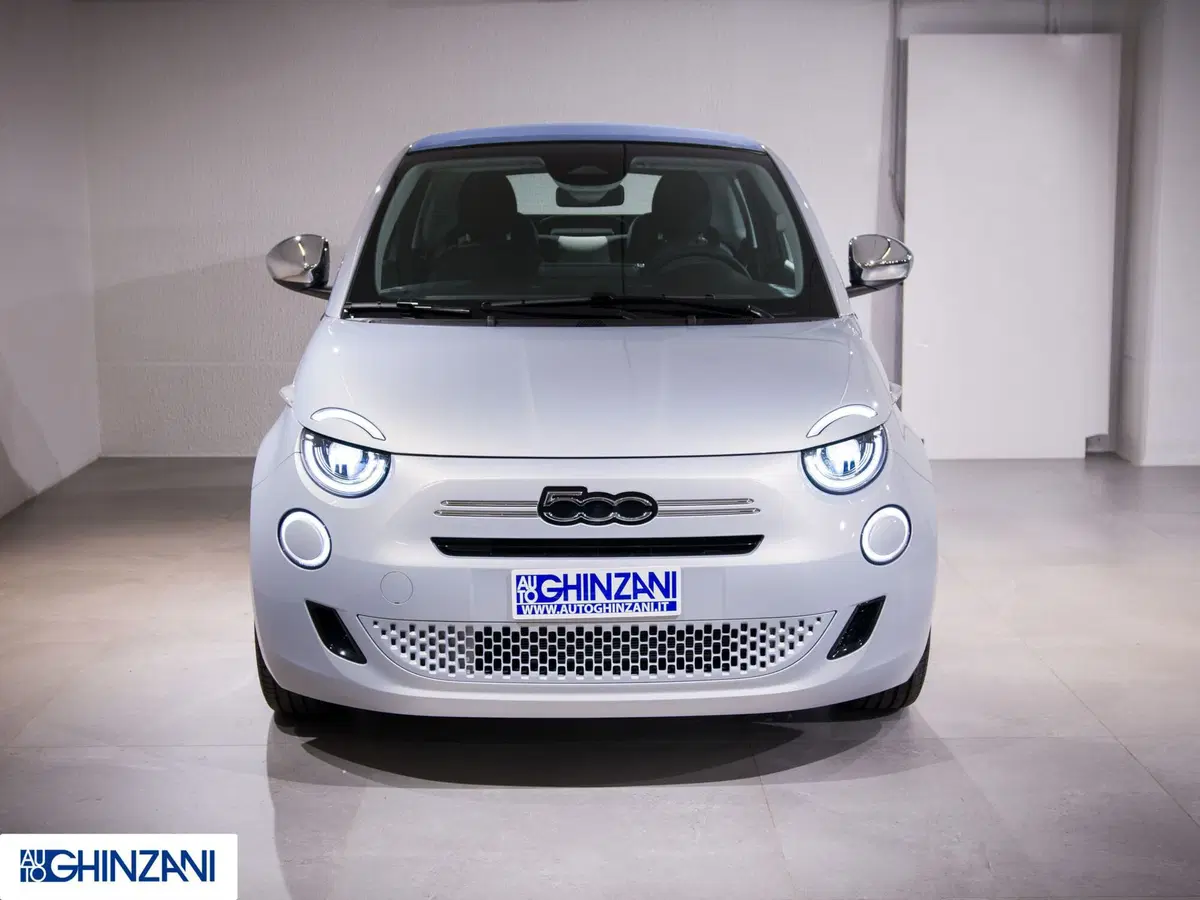 Fiat 500 Cabrio nuova a Bergamo (4)
