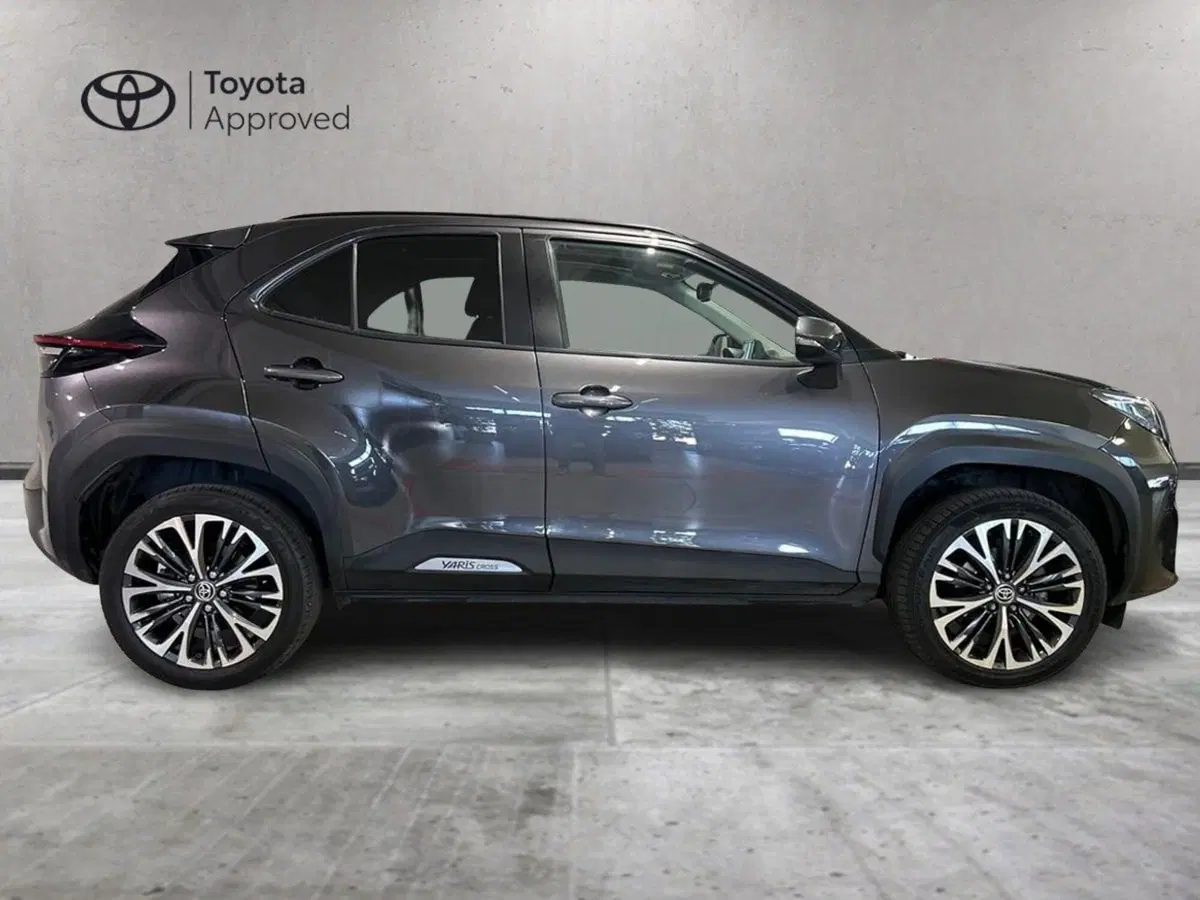 Toyota Yaris Cross usata a Milano (5)