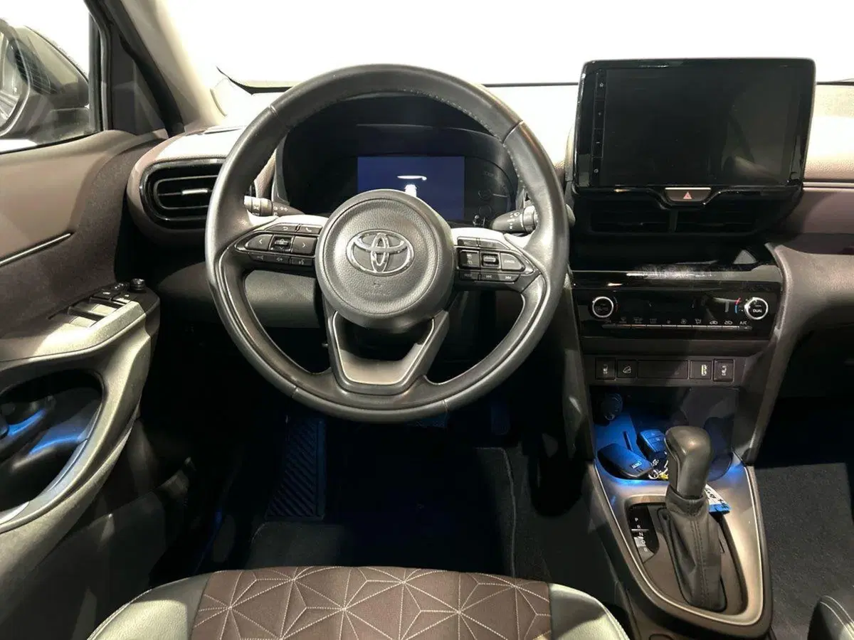 Toyota Yaris Cross usata a Milano (9)
