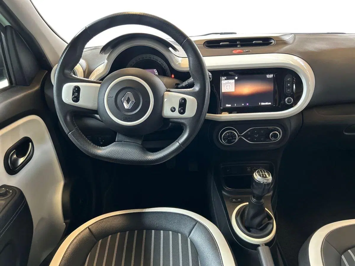 Renault Twingo usata a Milano (7)