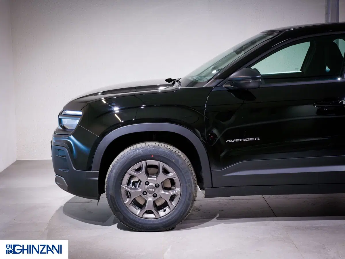 Jeep Avenger nuova a Bergamo (9)