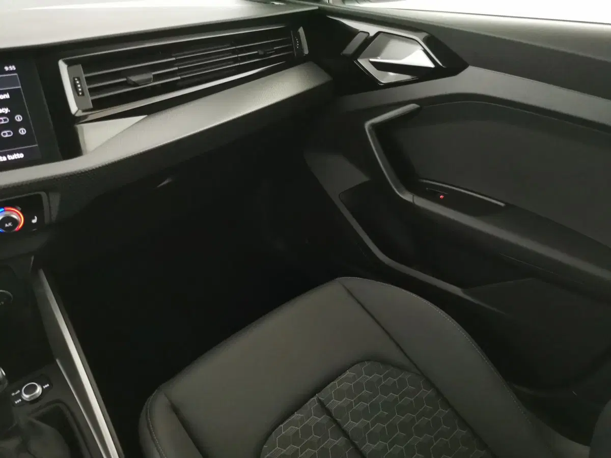 Audi A1 allstreet usata a Teramo (11)
