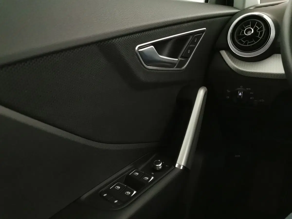 Audi Q2 usata a Teramo (17)