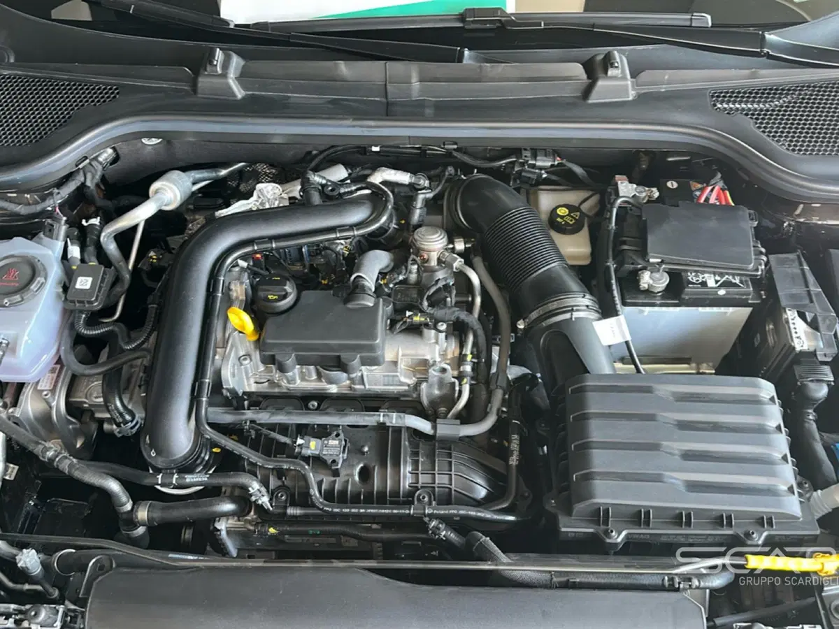 Skoda Kamiq nuova a Livorno (15)