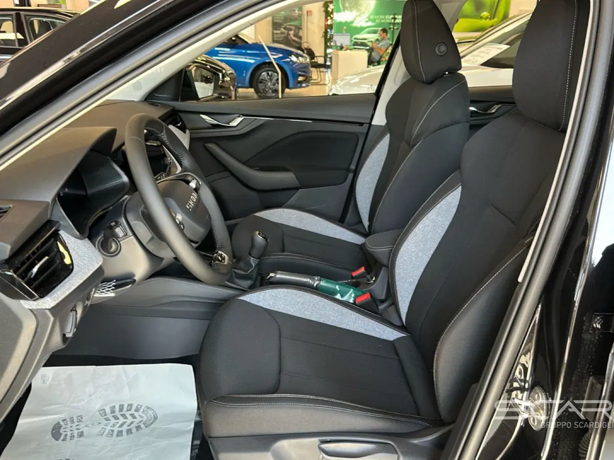 Skoda Kamiq nuova a Livorno (4)