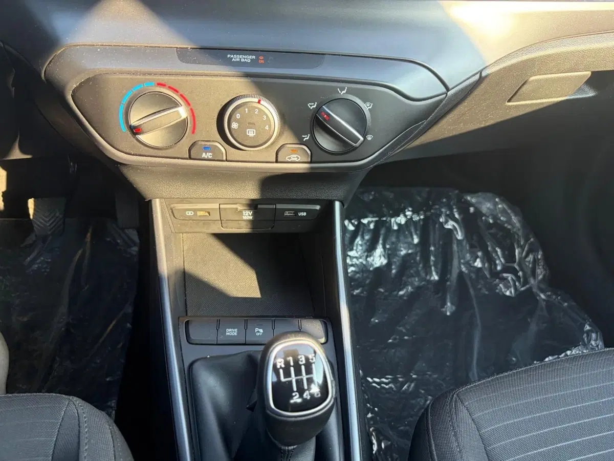 Hyundai i20 usata a La Spezia (18)